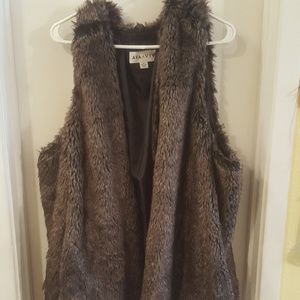 Fur vest